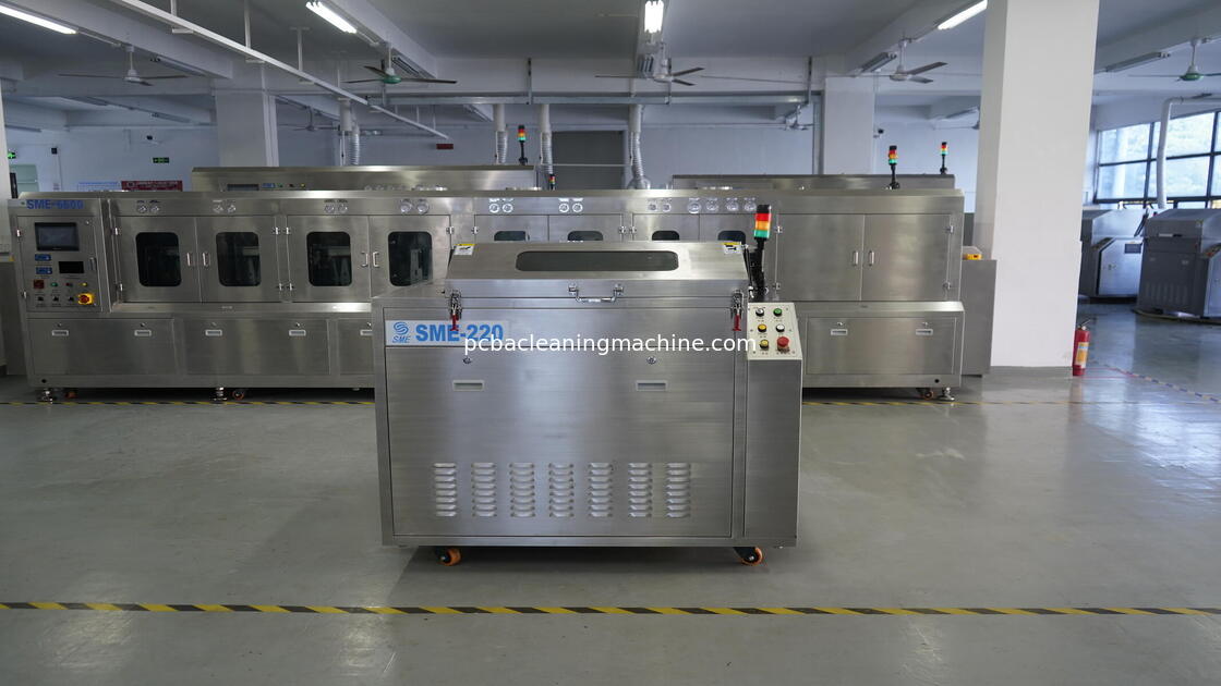 पीएलसी स्वचालित नियंत्रण पैलेट सफाई मशीन जिसमें 80L तरल टैंक क्षमता और 5 से 15 मिनट का सुखाने का समय है जो विभिन्न पैलेट प्रकारों के लिए उपयुक्त है