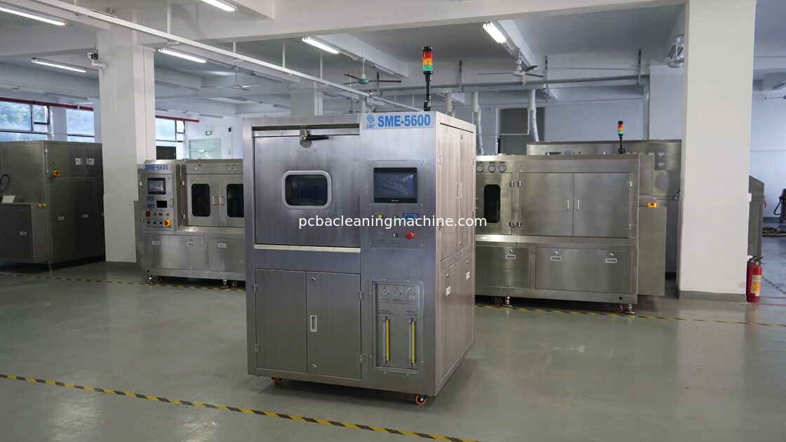 गैस दबाव रेंज 0.4-0.6Mpa पीसीबी सफाई मशीन सफाई प्रक्रिया सफाई इलेक्ट्रॉनिक असेंबली लाइनों के लिए सफाई परिणाम सुनिश्चित करता है