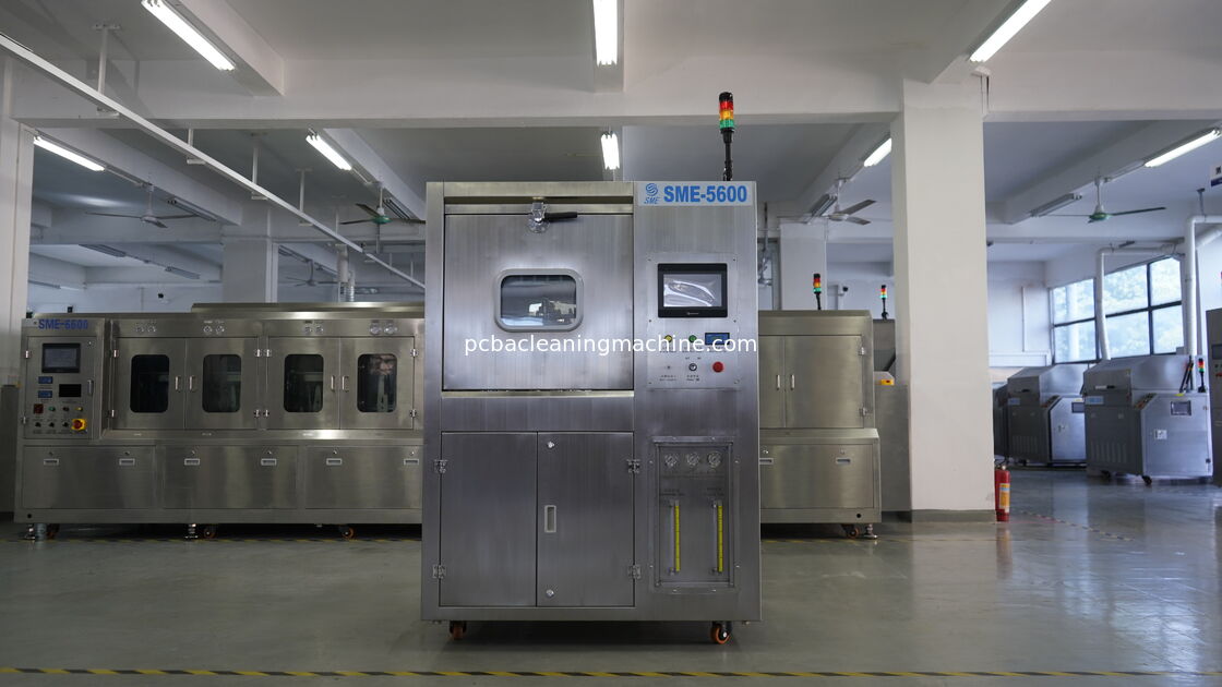 गैस दबाव रेंज 0.4-0.6Mpa पीसीबी सफाई मशीन सफाई प्रक्रिया सफाई इलेक्ट्रॉनिक असेंबली लाइनों के लिए सफाई परिणाम सुनिश्चित करता है