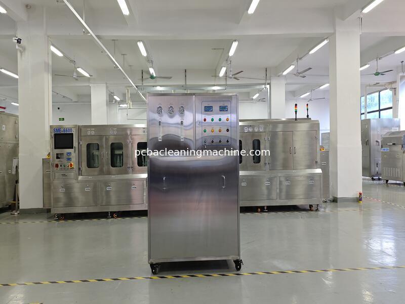 गैस दबाव रेंज 0.4-0.6Mpa पीसीबी सफाई मशीन सफाई प्रक्रिया सफाई इलेक्ट्रॉनिक असेंबली लाइनों के लिए सफाई परिणाम सुनिश्चित करता है